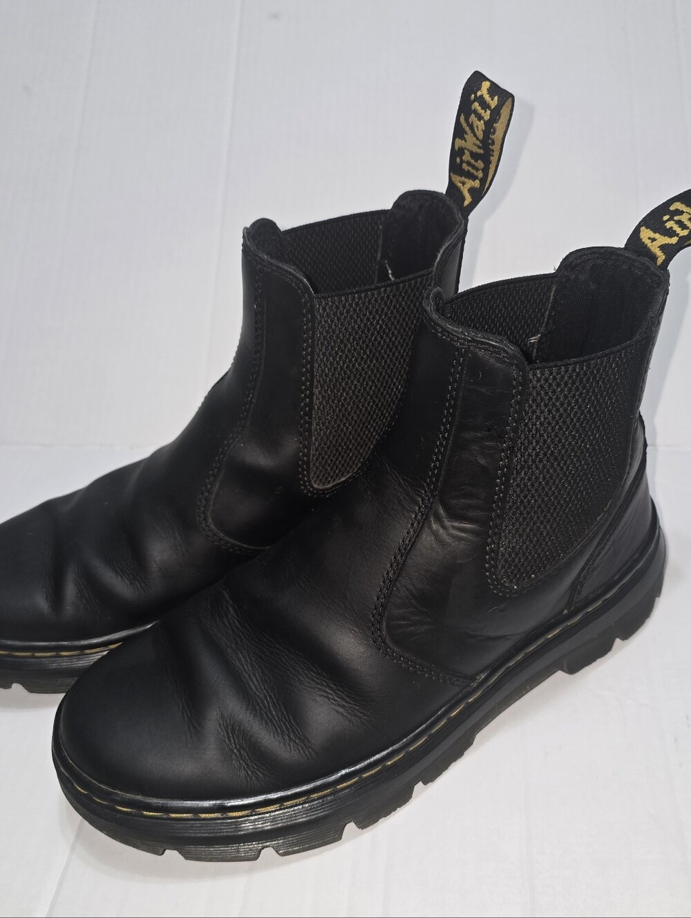 Dr. Martens Embury Chelsea Boots Black Leather Men's 8 Women's 9 UK 7 EU 41